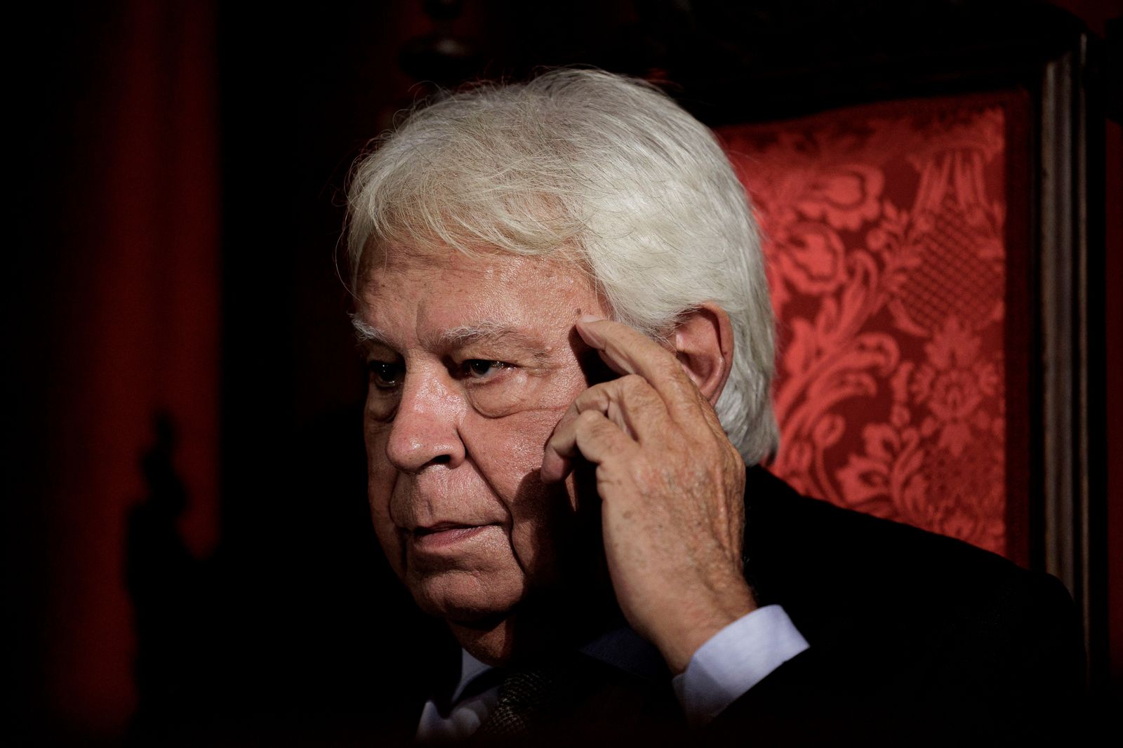 González: Se necesita urgentemente algo parecido a los Pactos de la Moncloa