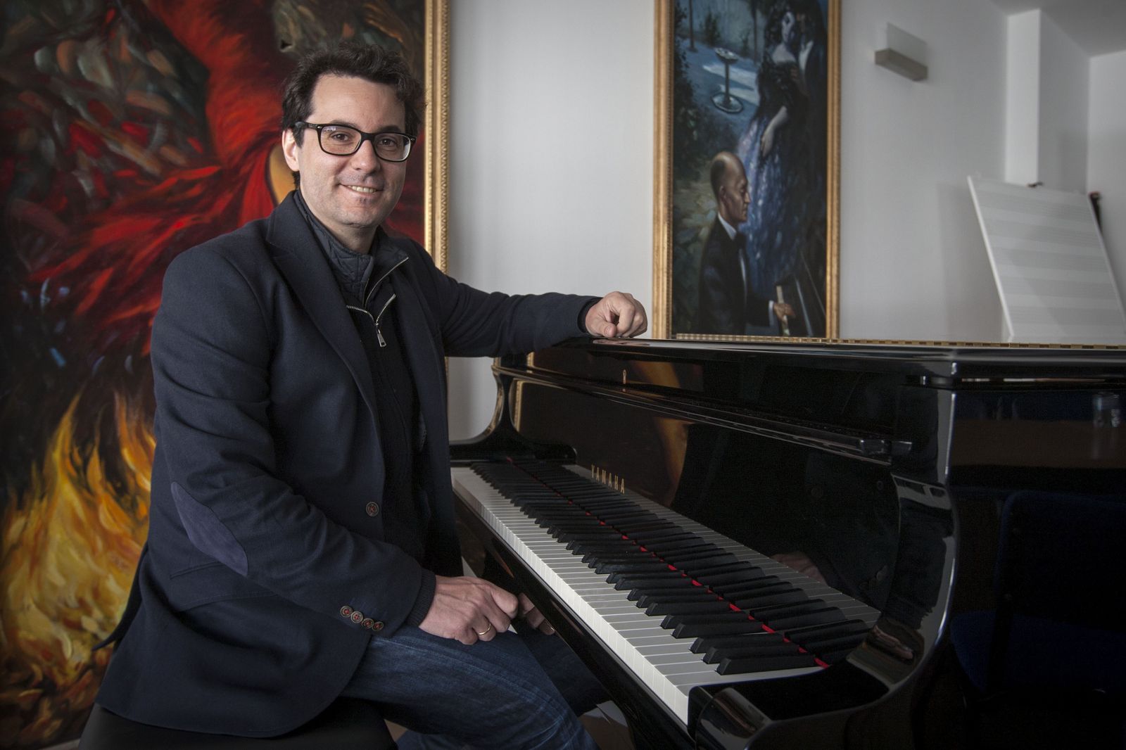 El ganador de un Goya Fernándo Velázquez lanza su primer álbum "clásico"