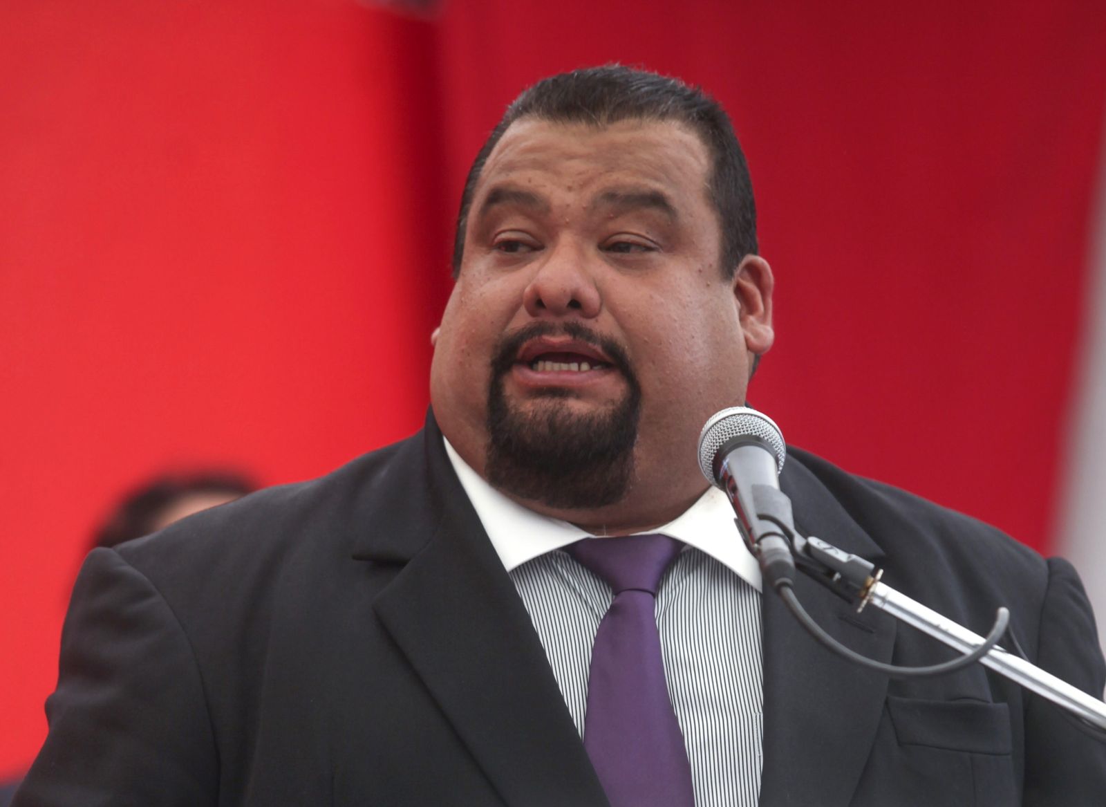 Ordenan juicio contra político mexicano por trata de personas