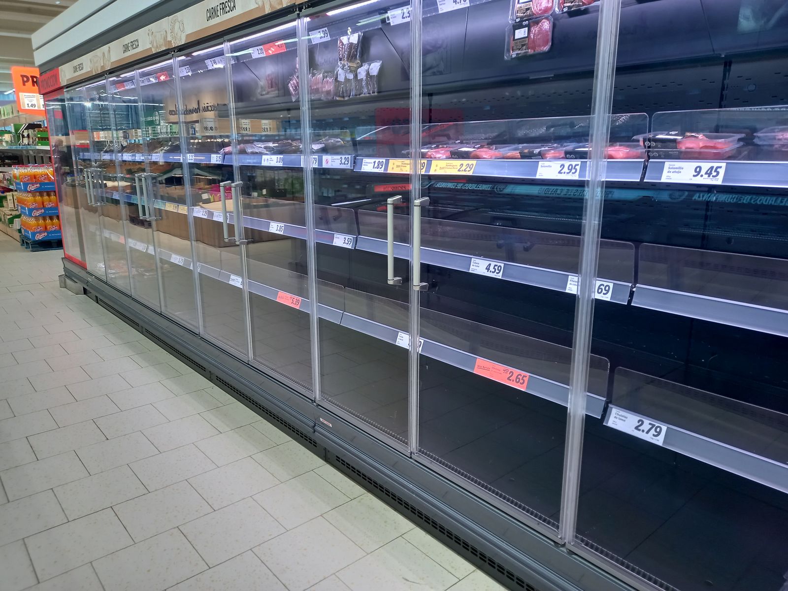 Las organizaciones de consumidores piden que no se haga acopio de productos